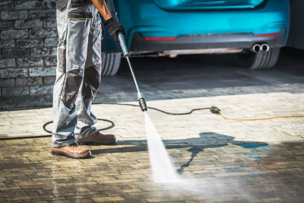 Driveway Pressure Washing in Battle Ground