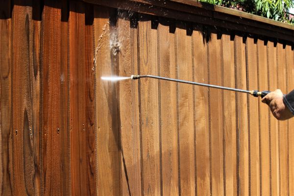 Fence Cleaning in Battle Ground