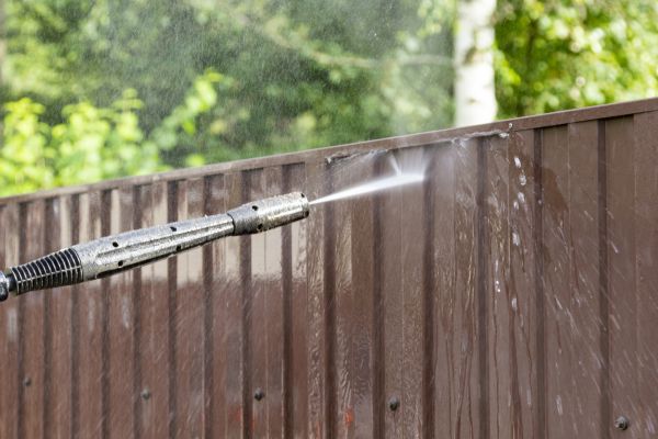 Vinyl Fence Cleaning in Battle Ground