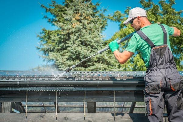 Gutter Power Washing in Battle Ground