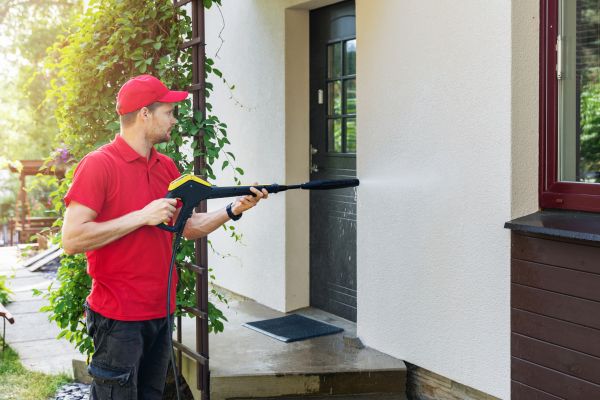 Building Exterior Cleaning in Battle Ground