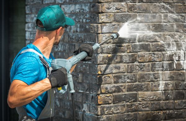 Brick Wall Cleaning in Battle Ground