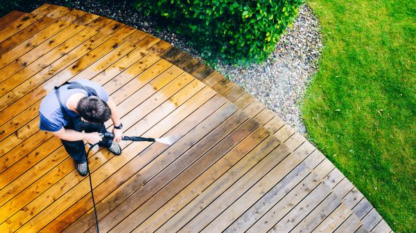 Deck Pressure Cleaning in Battle Ground