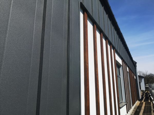 Aluminum Siding Power Washing in Battle Ground