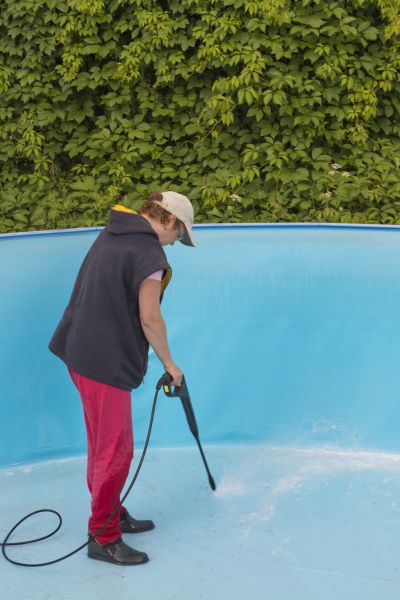 Pool Pressure Washing in Battle Ground