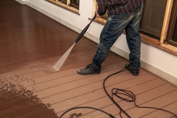 Veranda Cleaning in Battle Ground