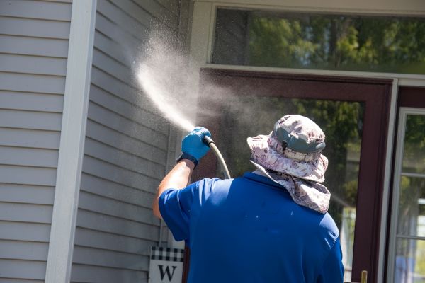 Siding Pressure Washing in Battle Ground