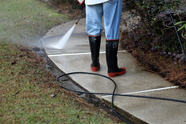 Sidewalk Pressure Cleaning in Battle Ground