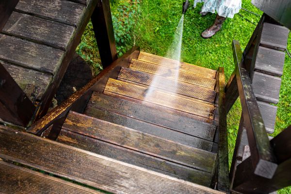 Wood Power Washing in Battle Ground