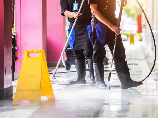 Store Powerwashing in Battle Ground